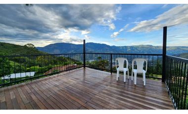 Venta de casa campestre en Copacabana