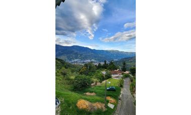 Venta de casa campestre en Copacabana