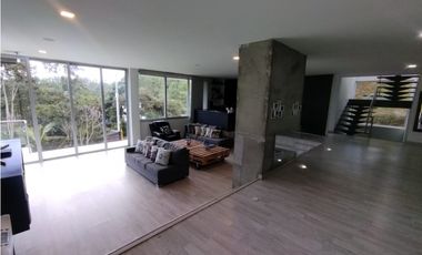 Casa en Arriendo Amoblada en Alto de Palmas