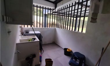 Casa en Arriendo Amoblada en Alto de Palmas