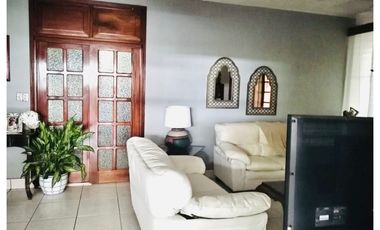 Venta de casa comercial en David, El Vedado.