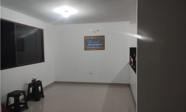 SE ALQUILA CASA EN SENDEROS DE BAMBU