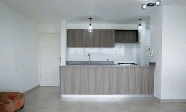 APARTAMENTO EN VENTA EN BRISAS DEL GOLF 3REC + DEN