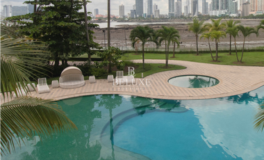 VENDO APARTAMENTO EN PUNTA PAITILLA, PH MIRADORES (P)