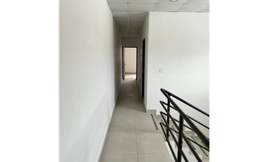 Se alquila casa en bethania