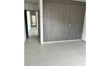 Se alquila casa en bethania