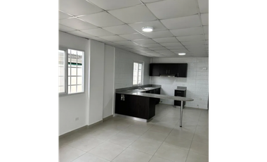 Se alquila casa en bethania