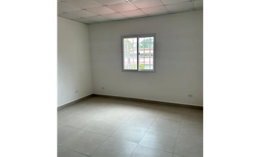 Se alquila casa en bethania
