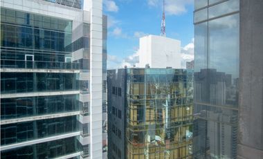 En Venta Oficina en PH Twist Tower, Bella Vista