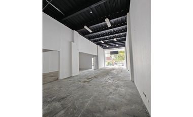 ALQUILER LOCAL EN PLANTA BAJA PLAZA 76 SAN FRANCISCO 196 M2  KAF