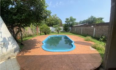 VENDO CASA CON PISCINA Y QUINCHO EN CANDELARIA MNES