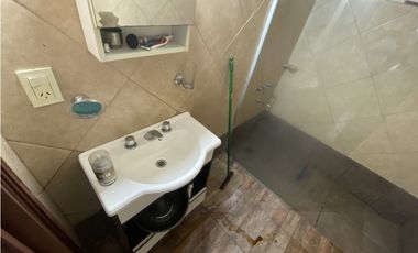 VENDO CASA CON PISCINA Y QUINCHO EN CANDELARIA MNES