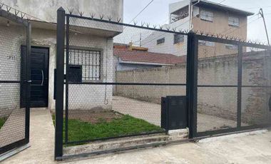 Casa en venta en Ezpeleta Este