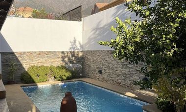 Casa en Venta en Rojas Magallanes con Los Raulies