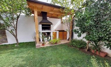 Casa en Venta en Rojas Magallanes con Los Raulies
