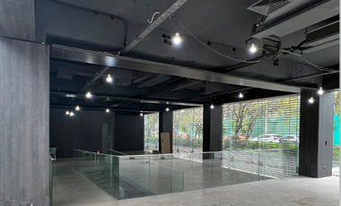 Local Comercial en Arriendo en Edificio NAU