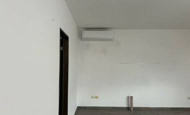 CASA EN VENTA EN PRIVADA CUMBRES SANTORAL