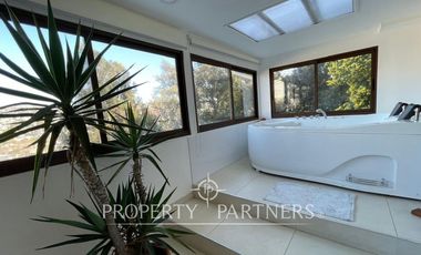 Confort y Amplitud en Dos Niveles completamente remodelada.