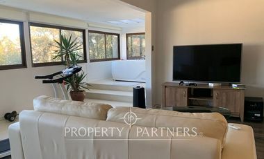 Confort y Amplitud en Dos Niveles completamente remodelada.