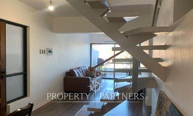 Confort y Amplitud en Dos Niveles completamente remodelada.