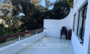 Confort y Amplitud en Dos Niveles completamente remodelada.