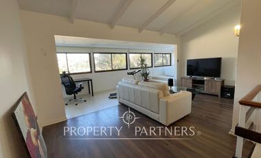 Confort y Amplitud en Dos Niveles completamente remodelada.