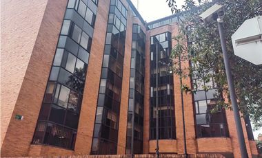 ARRIENDO OFICINA ED SISKI ROSALES BOGOTA