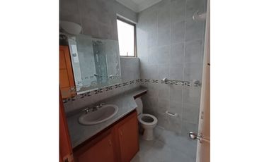 Se arrienda apartamento en Ciudad Jardin