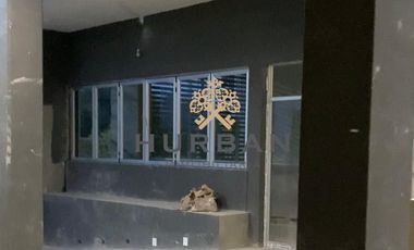 HURBAN RENTA locales comerciales en EDIFICIO frente al Tecnológico de Monterrey