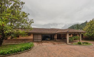 Vendo Espectacular Casa campestre en el Alto del Escobero