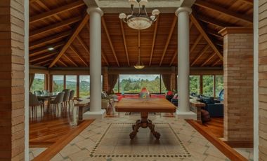 Vendo Espectacular Casa campestre en el Alto del Escobero