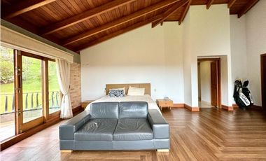 Vendo Espectacular Casa campestre en el Alto del Escobero