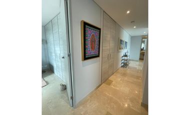 VENDO APARTAMENTO EN BUEN  SECTOR DE LA CIUDAD
