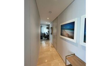 VENDO APARTAMENTO EN BUEN  SECTOR DE LA CIUDAD