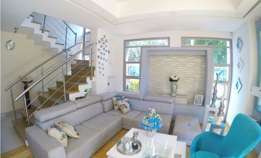 VENTA Casa en Crespo