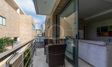 VENDO HERMOSA CASA DE LUJO EN SECTOR DE VILLA CAMPPESTRE