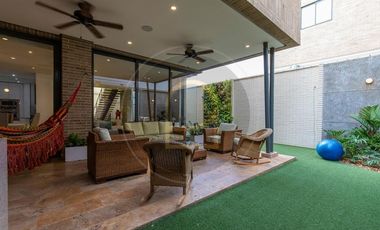 VENDO HERMOSA CASA DE LUJO EN SECTOR DE VILLA CAMPPESTRE