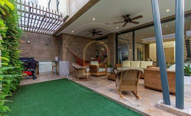 VENDO HERMOSA CASA DE LUJO EN SECTOR DE VILLA CAMPPESTRE