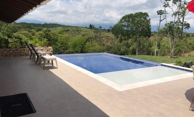 VENTA CASA CAMPESTRE CJTO CERRADO VIA MONTENEGRO QUINDIO