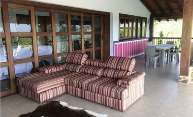 VENTA CASA CAMPESTRE CJTO CERRADO VIA MONTENEGRO QUINDIO