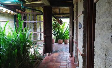 CASA CAMPESTRE SE VENDE. TABIO - CUND. rea 3.630 m2