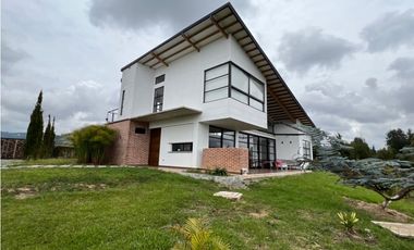 Venta casa campestre en Guarne
