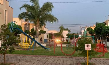 Casa en Venta en Villas de Zapopan, a unos minutos del CUCEA