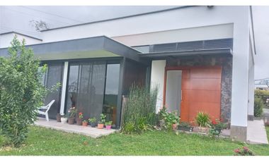 VENTA  CASA CAMPESTRE VIA PEREIRA