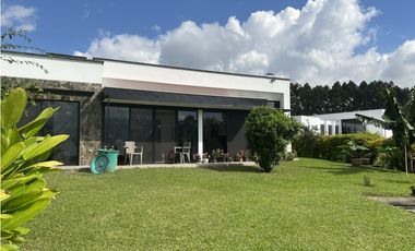 VENTA  CASA CAMPESTRE VIA PEREIRA