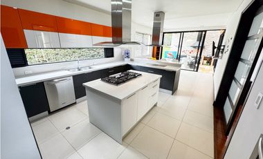 LA CASA DE TUS SUEÑOS 4 HABITACIONE LOTE 1.400M2 - HATOGRANDE SOPO