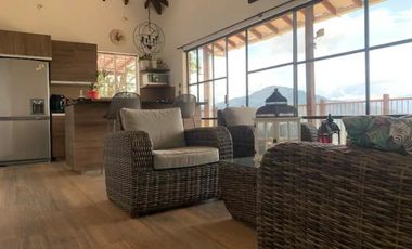 Hermosa casa con piscina en San jerónimo, Antioquia