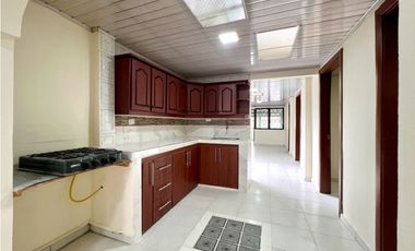 VENTA CASA CON TRES RENTAS SECTOR ZONA ROSA, SANTA ROSA DE CABAL