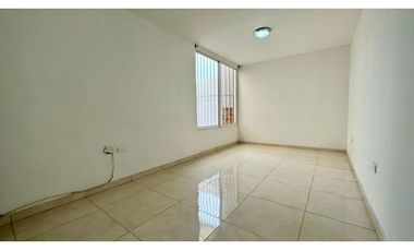 Casa de dos pisos en venta Barrio Las Américas Palmira Valle Colombia