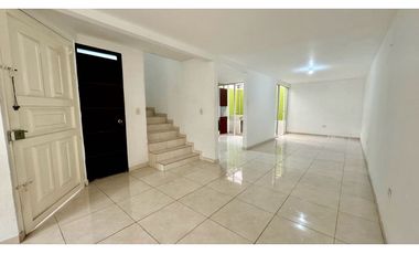 Casa de dos pisos en venta Barrio Las Américas Palmira Valle Colombia